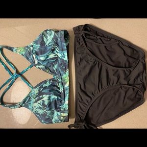 Athleta Jungle Print Bikini Top